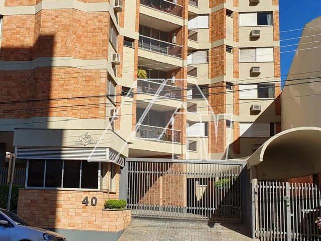 Apartamento venda em Marília