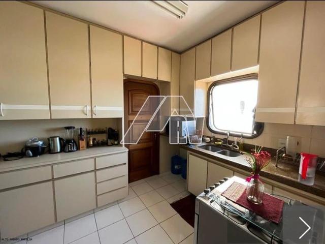 Apartamento venda em Marília