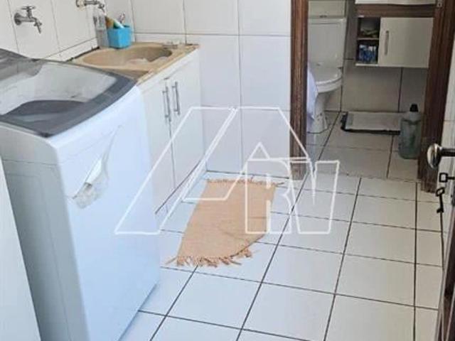 Apartamento venda em Marília