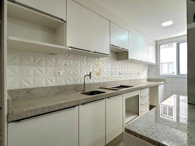 Apartamento venda em Chácaras Alvorada, Maringá