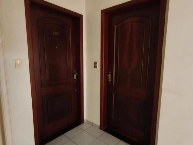 Apartamento venda em Zona 05, Maringá