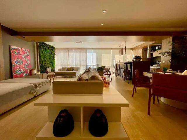 Apartamento venda em Região Geográfica Imediata de Maringá, Maringá