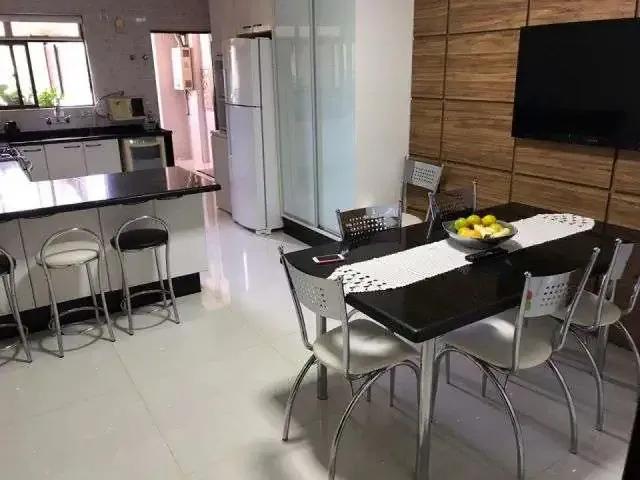 Apartamento venda em Região Geográfica Imediata de Maringá, Maringá