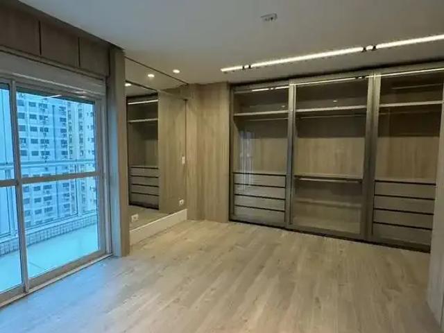 Apartamento venda em Região Geográfica Imediata de Maringá, Maringá