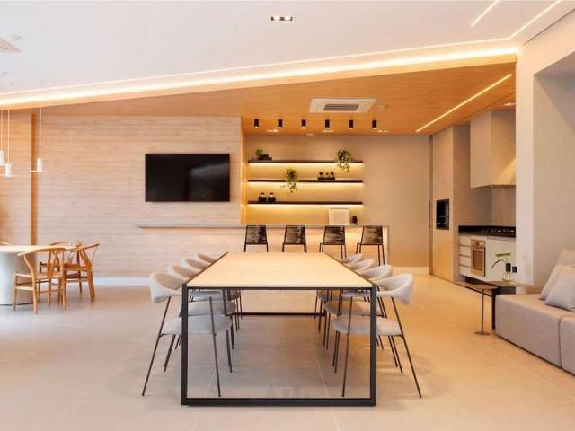 Apartamento venda em Região Geográfica Imediata de Maringá, Maringá