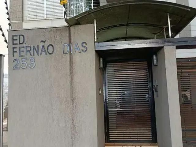 Apartamento venda em Região Geográfica Imediata de Maringá, Maringá