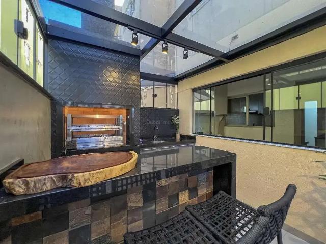 Apartamento venda em Região Geográfica Imediata de Maringá, Maringá