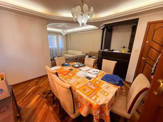 Apartamento venda em Região Geográfica Imediata de Maringá, Maringá