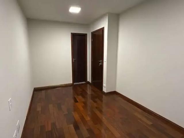 Apartamento venda em Região Geográfica Imediata de Maringá, Maringá