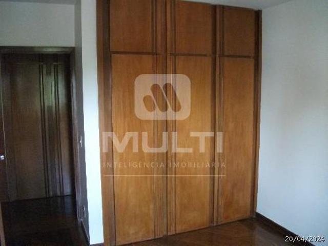 Apartamento venda em Região Geográfica Imediata de Uberlândia, Oliveira Fortes