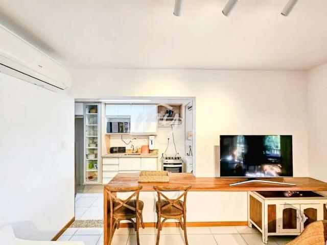 Apartamento venda em Região Geográfica Imediata de Salvador, Região Metropolitana de Salvador