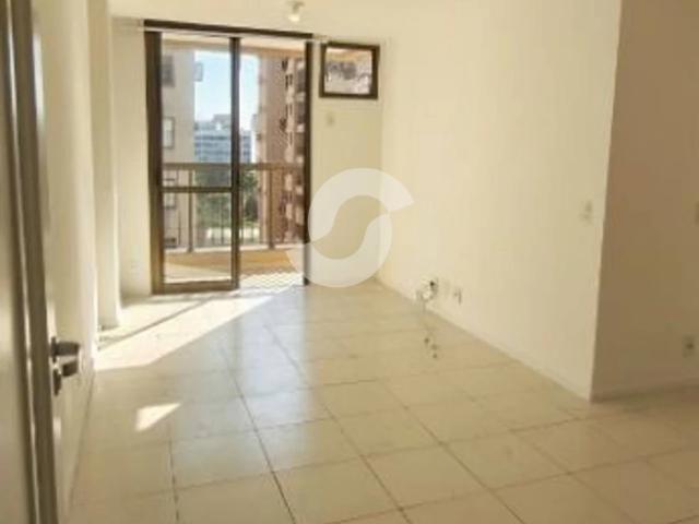 Apartamento venda em Região Praias da Baía, Niterói