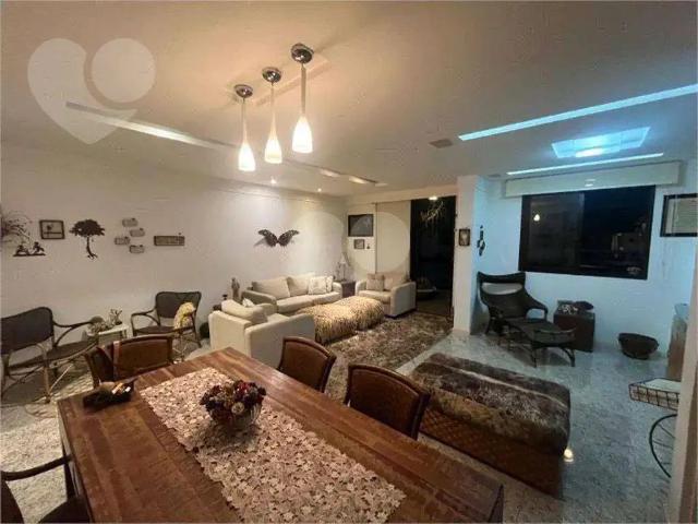 Apartamento venda em Região Praias da Baía, Niterói