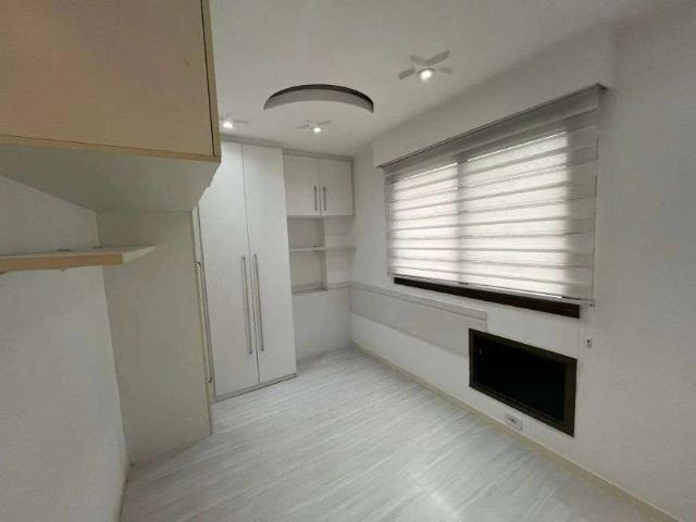 Apartamento venda em Região Praias da Baía, Niterói