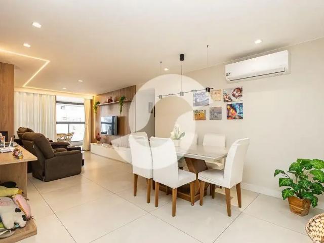 Apartamento venda em Região Praias da Baía, Niterói
