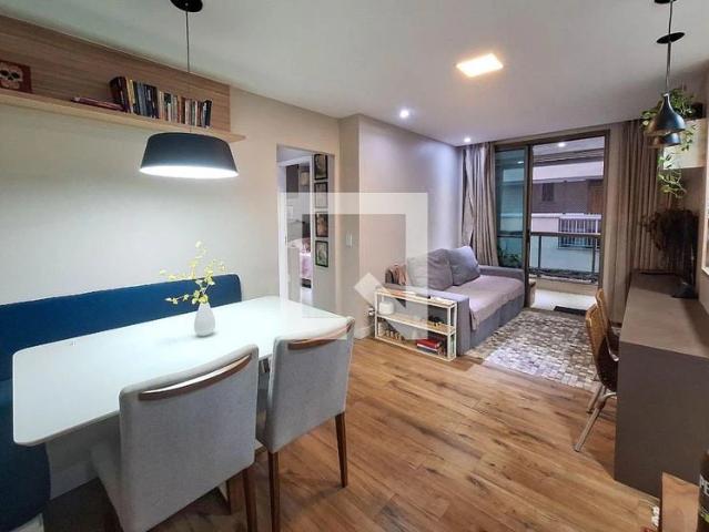 Apartamento venda em Região Praias da Baía, Niterói