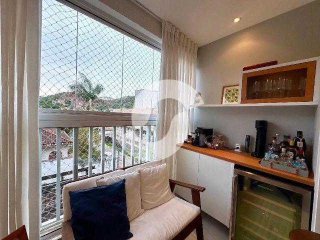 Apartamento venda em Região Praias da Baía, Niterói