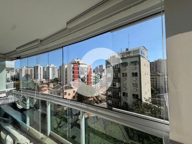 Apartamento venda em Região Praias da Baía, Niterói