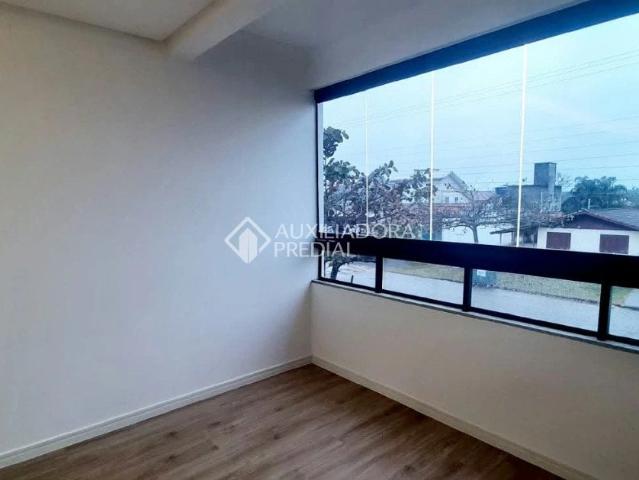 Apartamento venda em Enseada de Brito, Palhoça