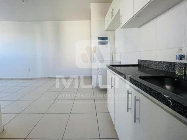 Apartamento venda em Região Geográfica Imediata de Uberlândia, Oliveira Fortes