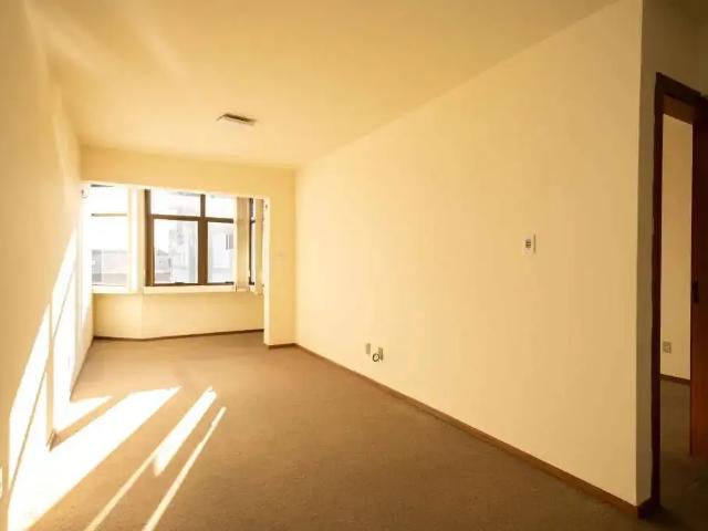 Apartamento venda em Região Geográfica Imediata de Pelotas, Aglomeração Urbana do Sul