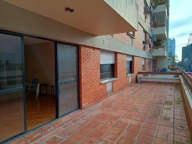 Apartamento venda em Região Geográfica Imediata de Pelotas, Aglomeração Urbana do Sul
