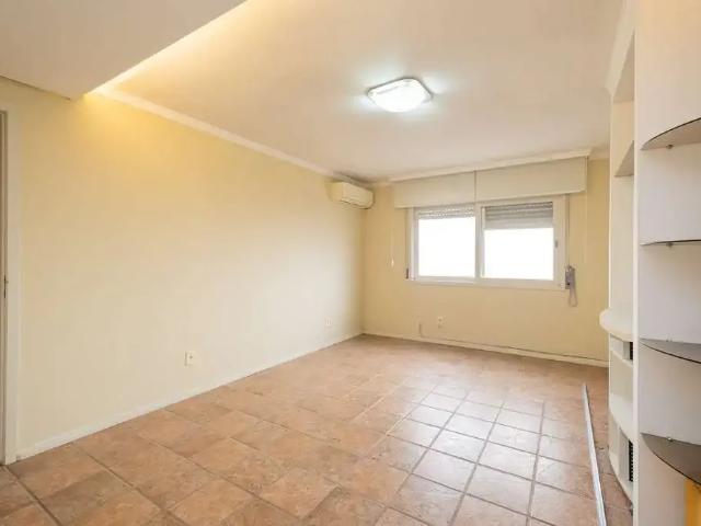 Apartamento venda em Região Geográfica Imediata de Pelotas, Aglomeração Urbana do Sul