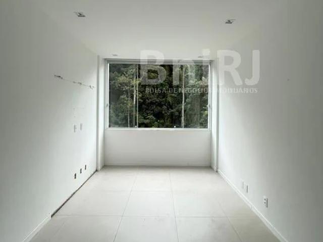 Apartamento venda em Petrópolis