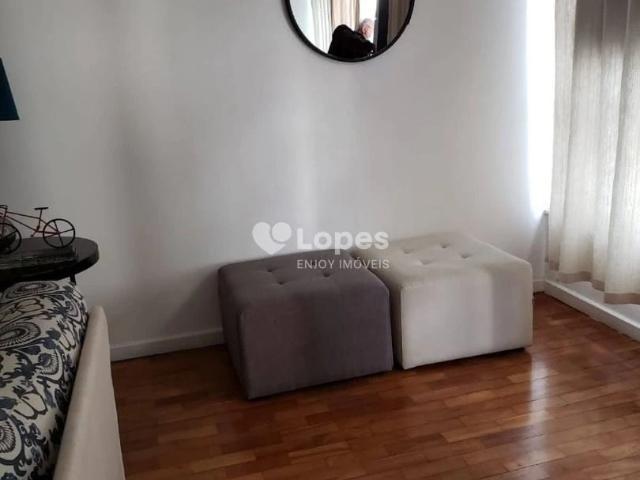 Apartamento venda em Petrópolis