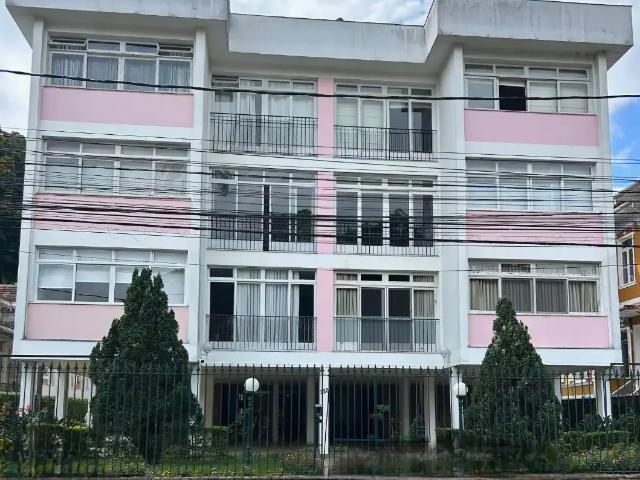 Apartamento venda em Região Geográfica Imediata de Petrópolis, Região Metropolitana do Rio de Janeiro