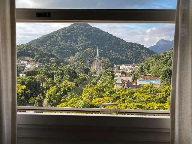 Apartamento venda em Região Geográfica Imediata de Petrópolis, Região Metropolitana do Rio de Janeiro