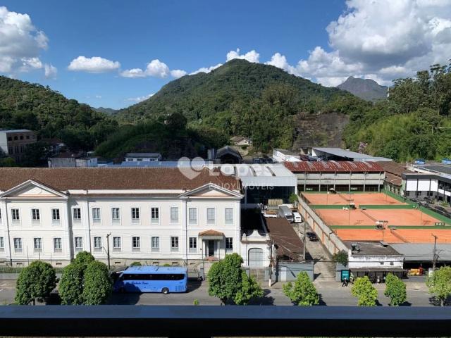 Apartamento venda em Petrópolis