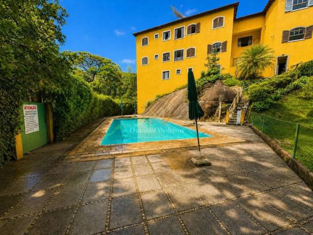 Apartamento venda em Cascatinha, Petrópolis