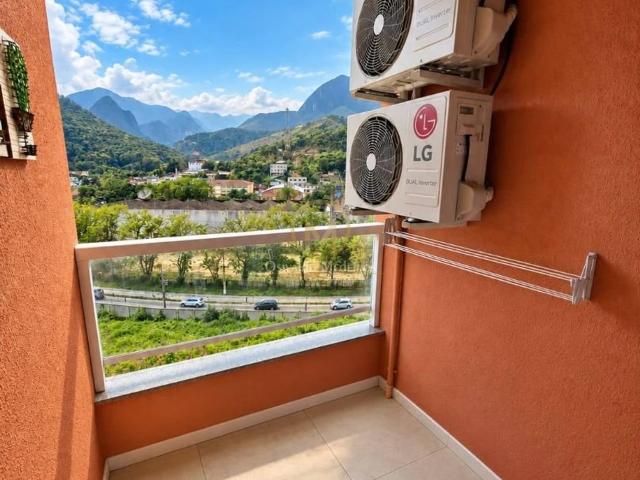 Apartamento venda em Cascatinha, Petrópolis