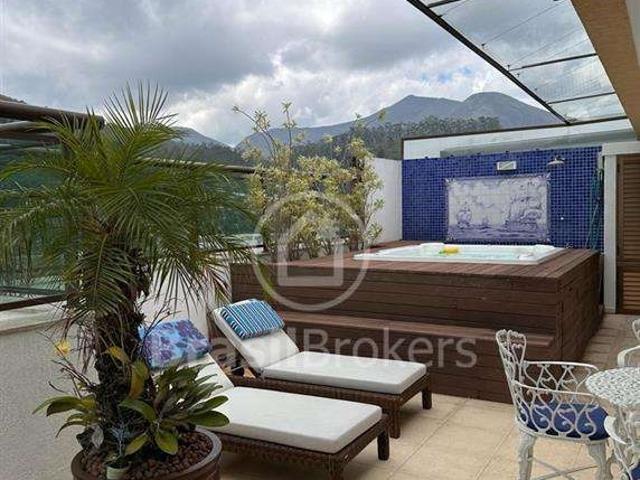 Apartamento venda em Petrópolis, Itaipava