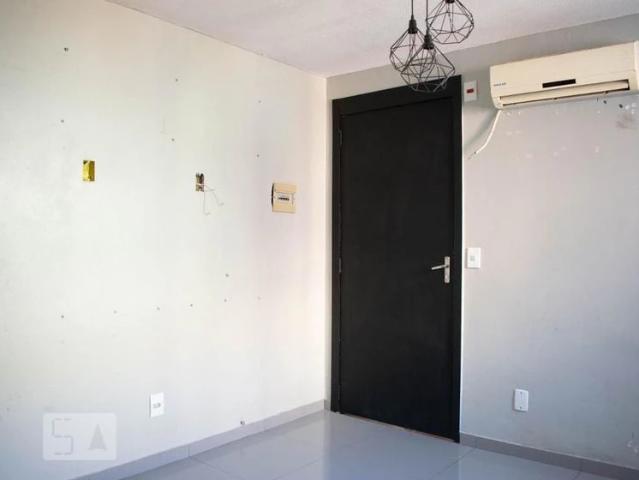 Apartamento venda em Condomínio Monte Verde, Porto Alegre