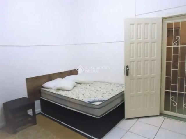Apartamento venda em Floresta, Porto Alegre