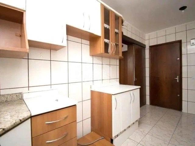 Apartamento venda em Floresta, Porto Alegre