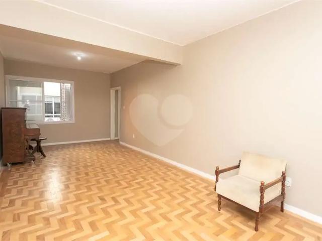 Apartamento venda em Floresta, Porto Alegre