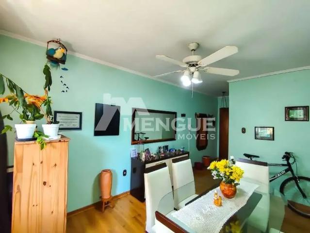 Apartamento venda em Passo da Areia, Porto Alegre