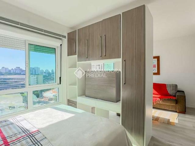 Apartamento venda em Três Figueiras, Porto Alegre