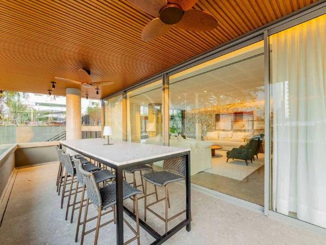 Apartamento venda em Três Figueiras, Porto Alegre