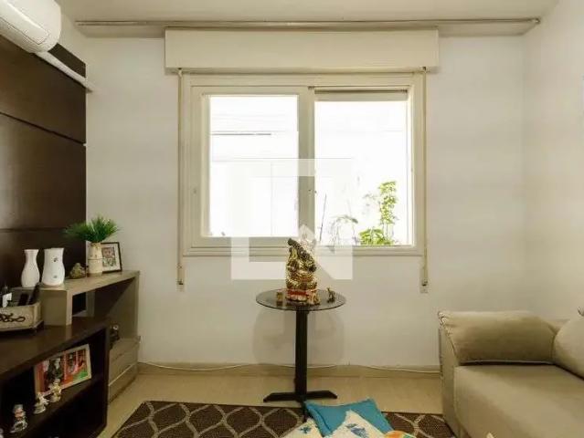 Apartamento venda em Vila Ipiranga, Porto Alegre