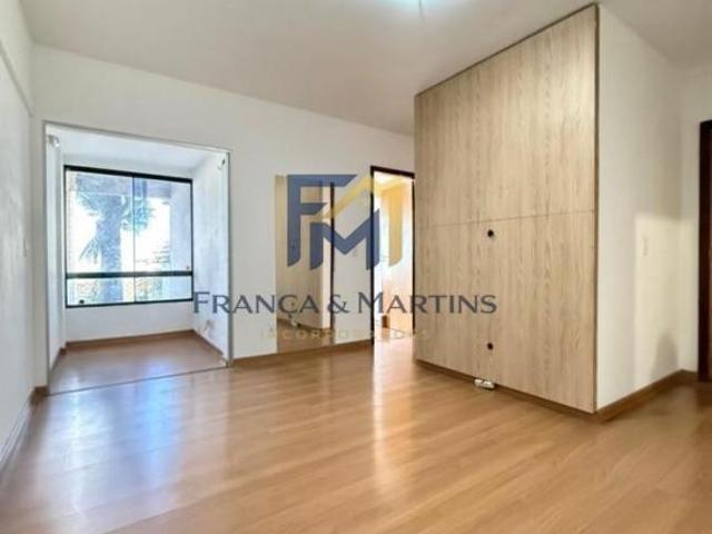 Apartamento venda em Região Geográfica Imediata do Distrito Federal, Região Integrada de Desenvolvimento do Distrito Federal e Entorno