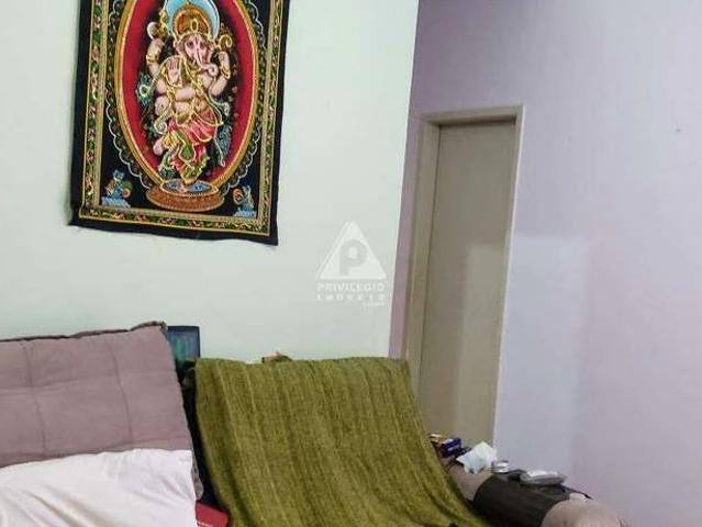 Apartamento venda em Santa Marta, Rio de Janeiro