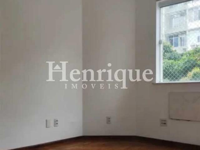 Apartamento venda em Santa Marta, Rio de Janeiro