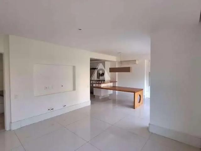 Apartamento venda em Cosme Velho, Rio de Janeiro
