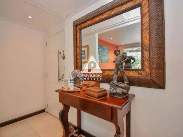 Apartamento venda em Cosme Velho, Rio de Janeiro