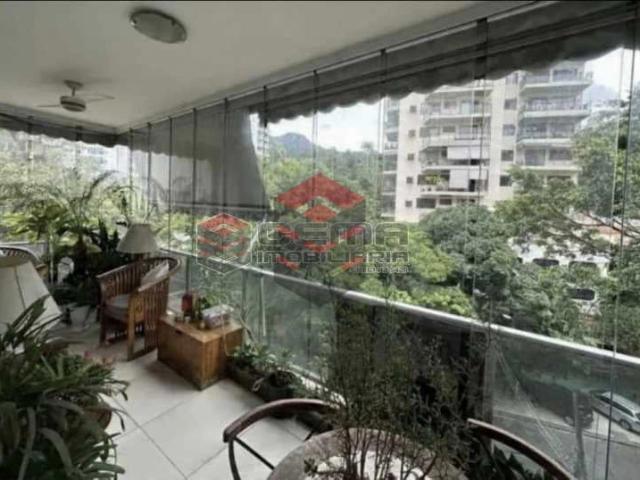 Apartamento venda em Cosme Velho, Rio de Janeiro