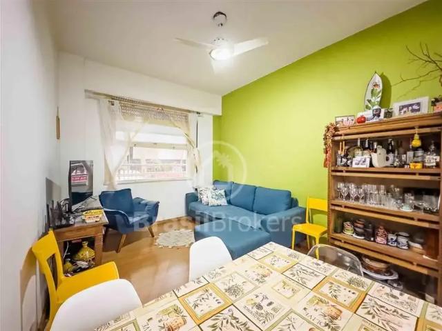 Apartamento venda em Leme, Rio de Janeiro
